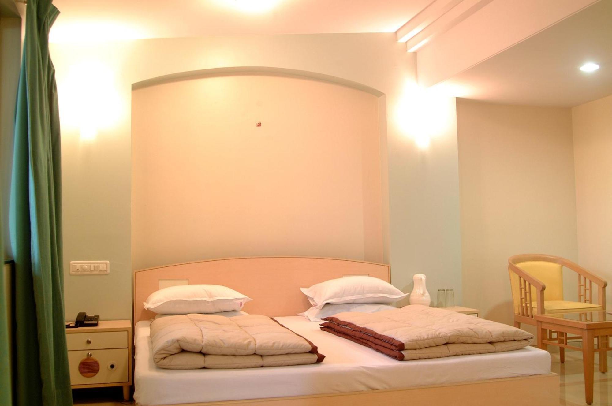 Hotel Ravikiran Alibaug Alibag Exterior photo